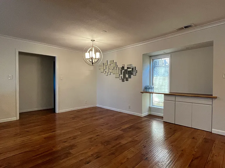 2090 Morrill Ave — Photo 7