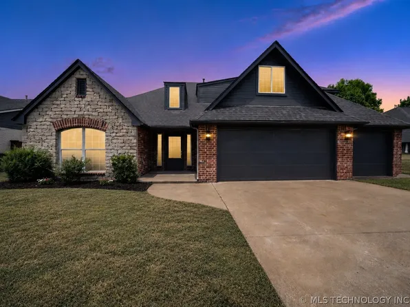 10731 E 142nd Pl N, Collinsville, OK 74021