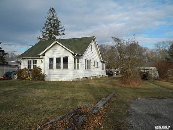 2nd image of 109 Lakeland Ave