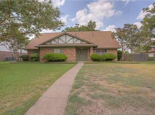 34 Green View Cir, Richardson, TX 75081