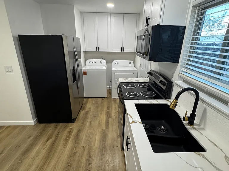 519 E Ridgecrest Blvd #A — Photo 4
