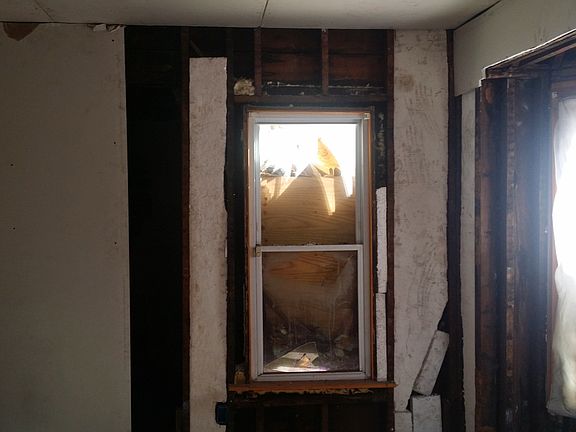 3rd image of 1605 Lister Ave