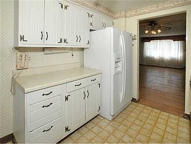 3rd image of 3363 Woodland Dr