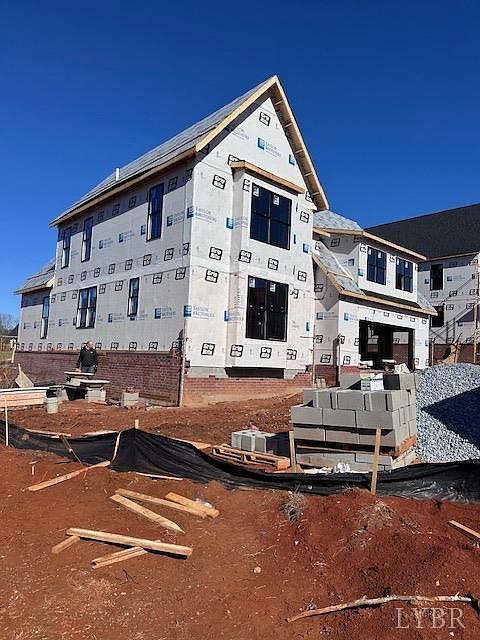 2nd image of 921 Elmwood Ave