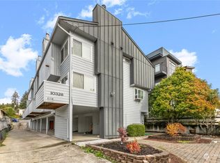10326 NE 185th St APT C, Bothell, WA 98011