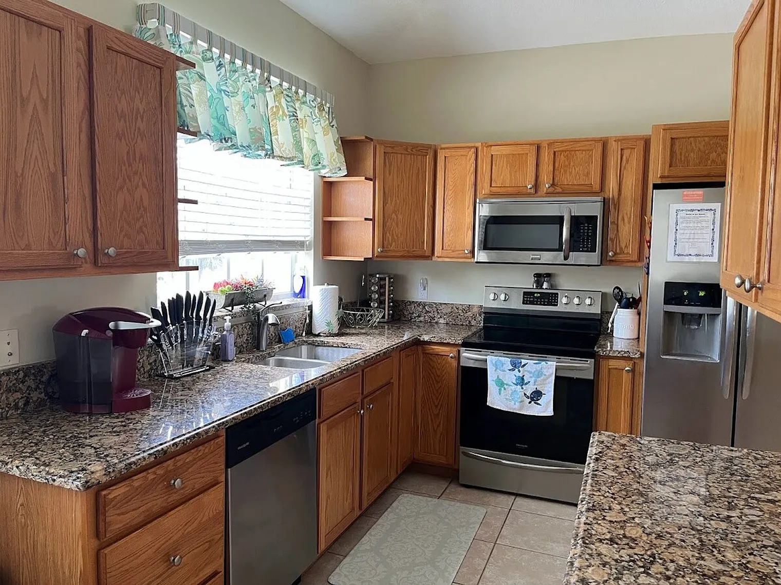 3 bed, 2.5 bath, $4,803 — Photo 4