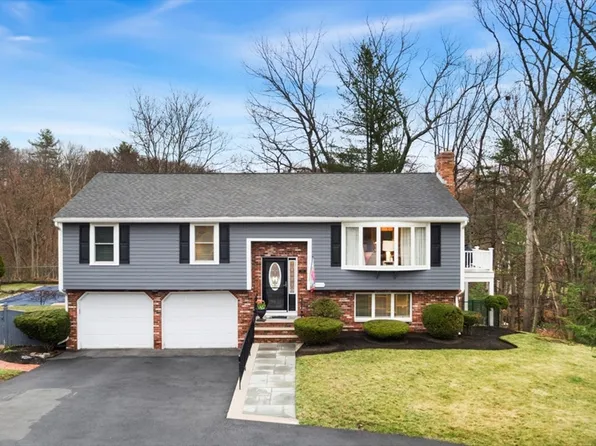 17 Collins Rd, Wakefield, MA 01880