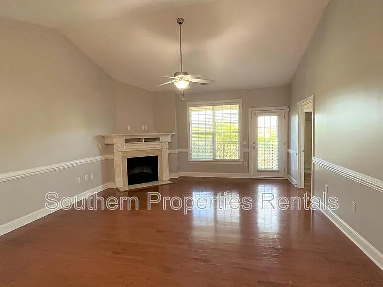 411 Gallery Dr #204-1 — Photo 15