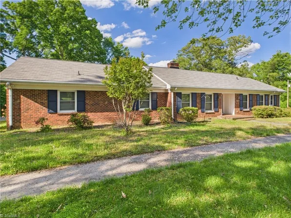 4208 Aberdare Dr, High Point, NC 27265