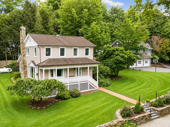 22 Buckskin Lane, Oxford, CT 06478