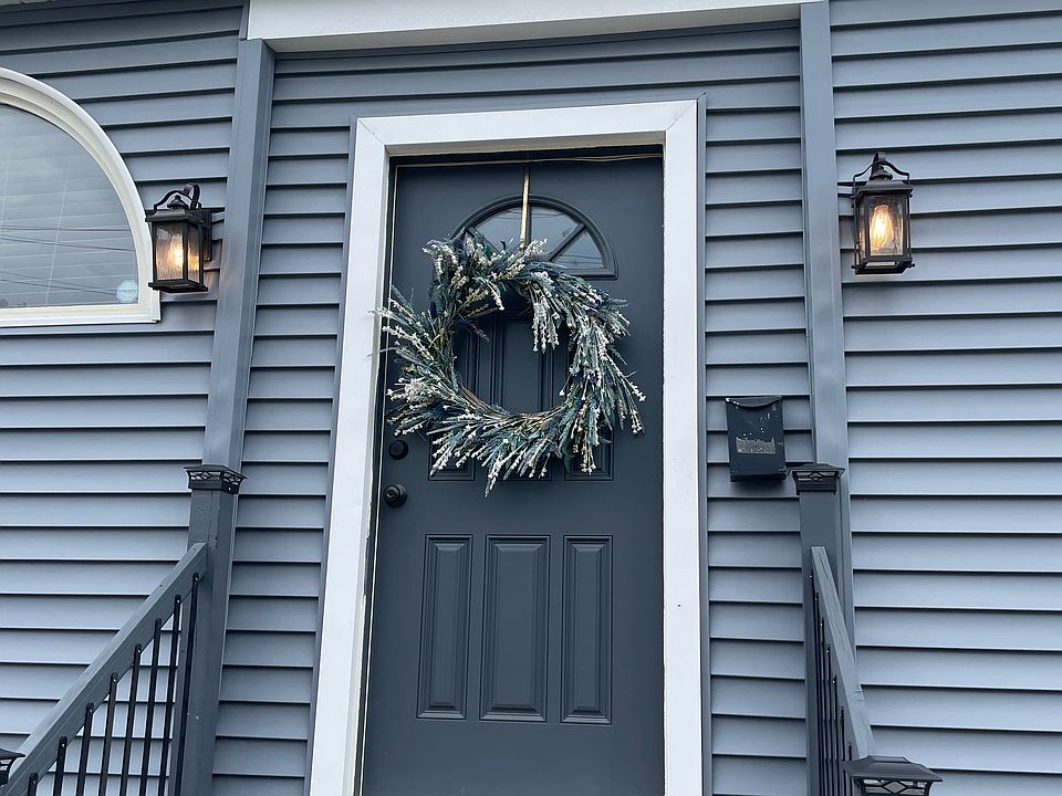 Private Front Entrance