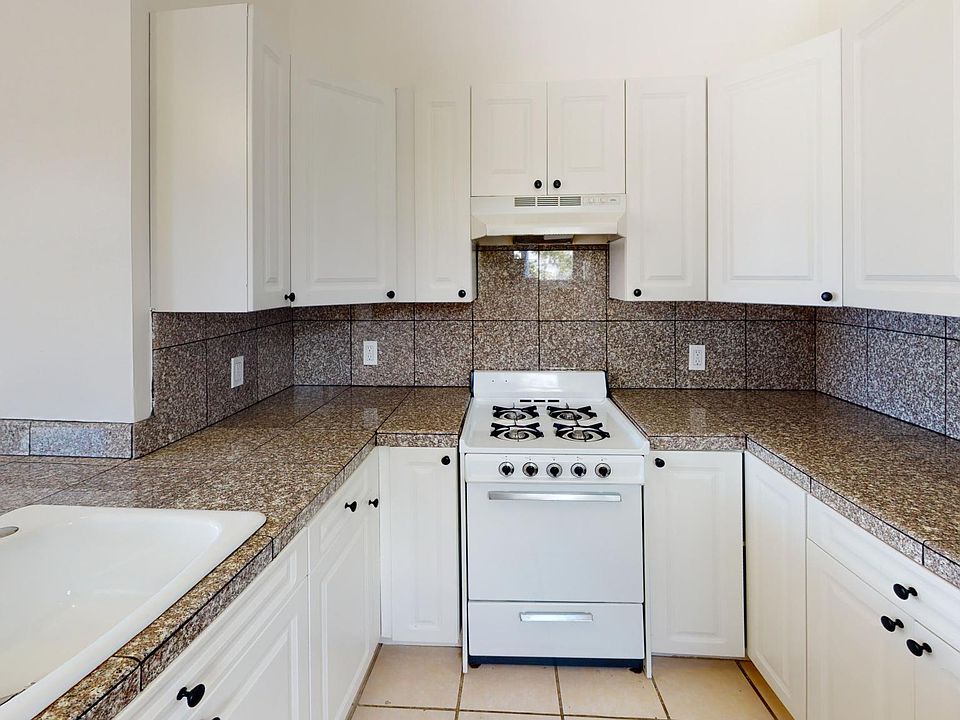 1st image of 2 Guerrero St #200