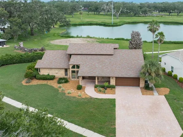 6151 Silver Oaks Dr, Zephyrhills, FL 33542