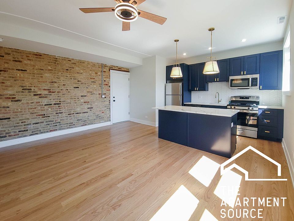 1st image of 2020-22 W Montrose Ave #2C