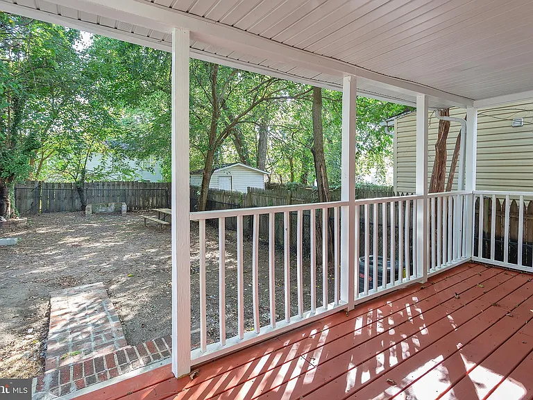 5321 Gay St NE — Photo 23