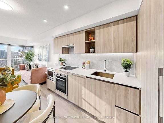 5th image of 17 Bathurst St #2011
