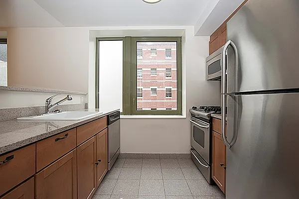 Sold by Nest Seekers International | media 11