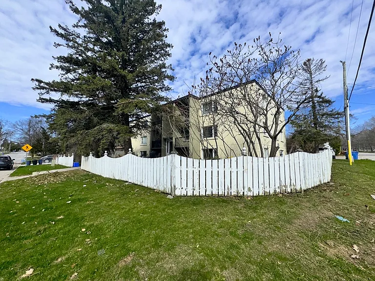 74 Shirley Ave — Photo 8