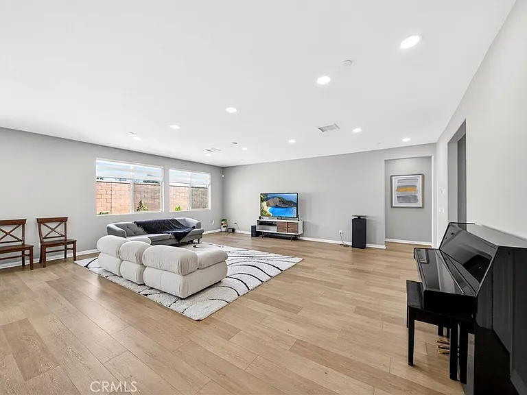 9521 Venetian Way — Photo 40