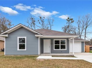 1419 Kermitt St, Bryan, TX 77803