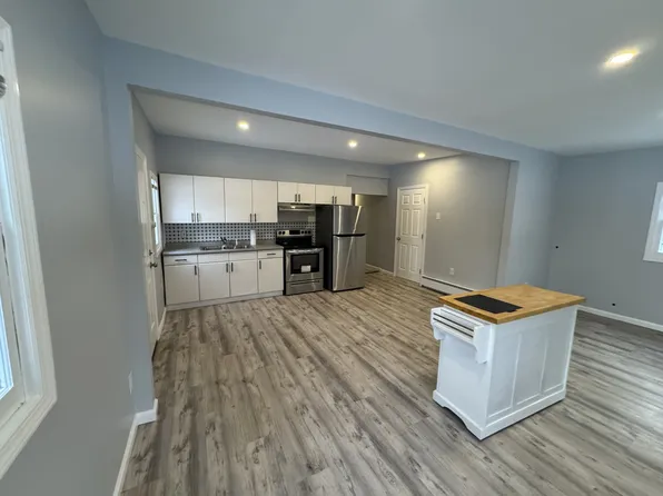 58 Iron Mountain Rd #2, Warwick, NY 10990