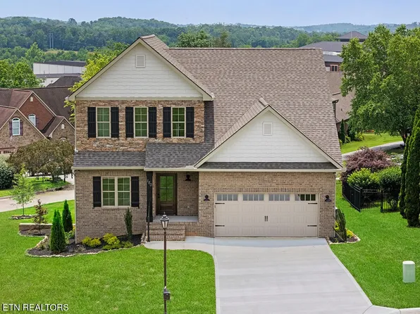 180 Hatteras Cir, Lenoir City, TN 37772