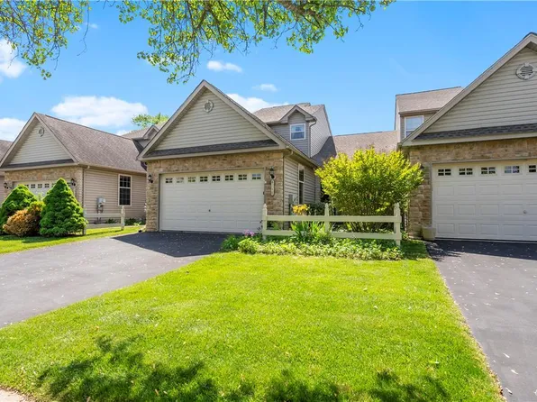 4748 Friedens Ln, Center Valley, PA 18034