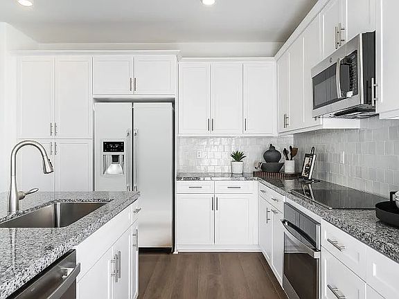 2nd image of 31675 Viviante Dr