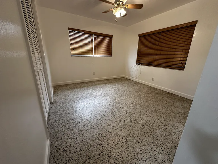 950 E Dayton Cir — Photo 16