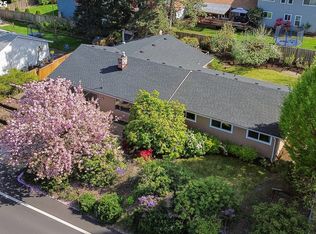 3810 Cedaroak Dr, West Linn, OR