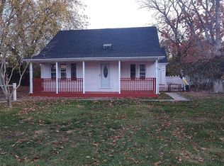 64 Lombardy Dr, Shirley, NY 11967