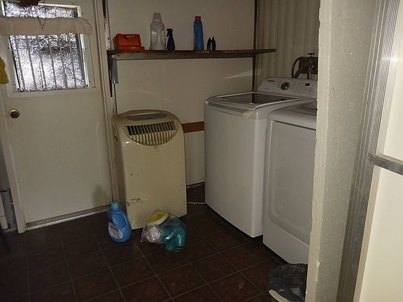 3rd image of 3310 Keokuk Ct #242