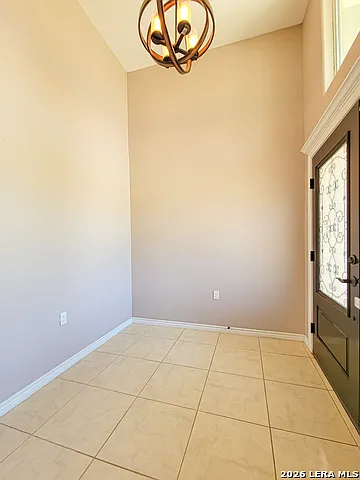 3 bed, 2.5 bath, 1690 sqft, $2,000 — Photo 3