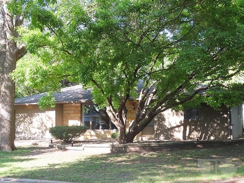 1st image of 34 Clover Ln