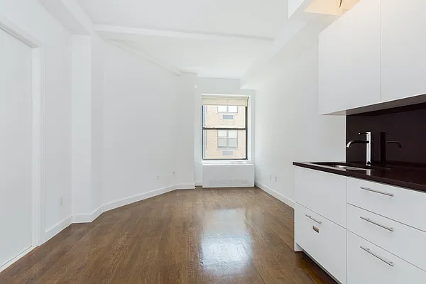 Rented by Bridgeline Property Management, LLC | media 23