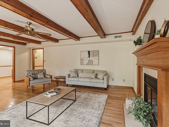 5th image of 44555 Aspen Ln