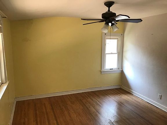 5th image of 513 Knox Pl #2
