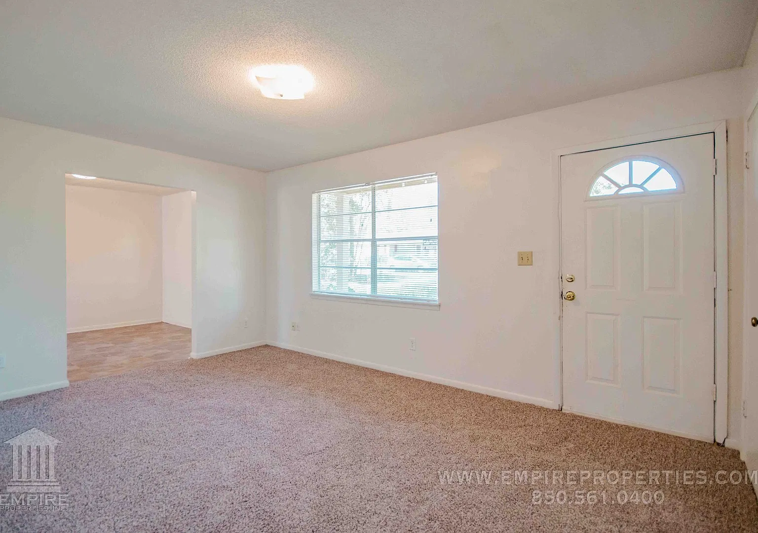 Spacious brick home off of South Monroe — Photo 4