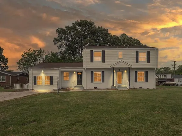 349 Dexter St E, Chesapeake, VA 23324