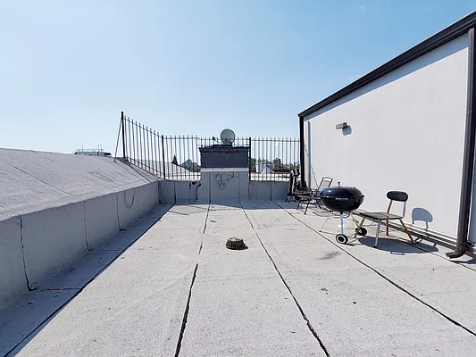 Rented by Rentall Group Inc | media 7