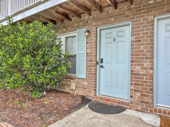 292 Fleming Rd APT B, Charleston, SC 29412