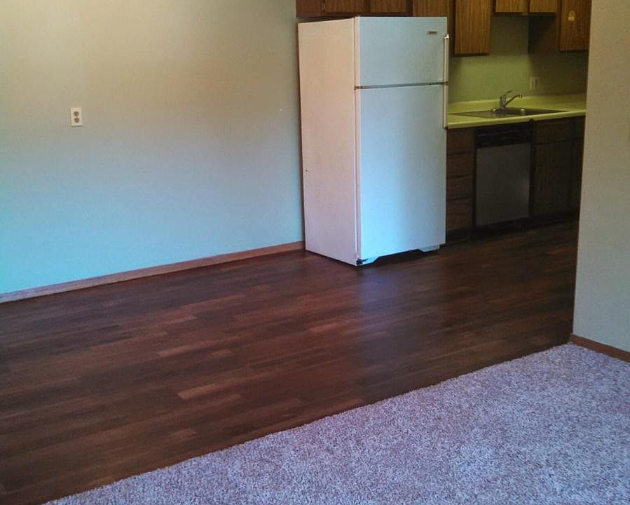 1st image of 517 21st Ave E APT 18