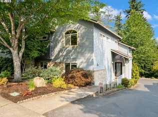 3637 SW Vesta St, Portland, OR 97219