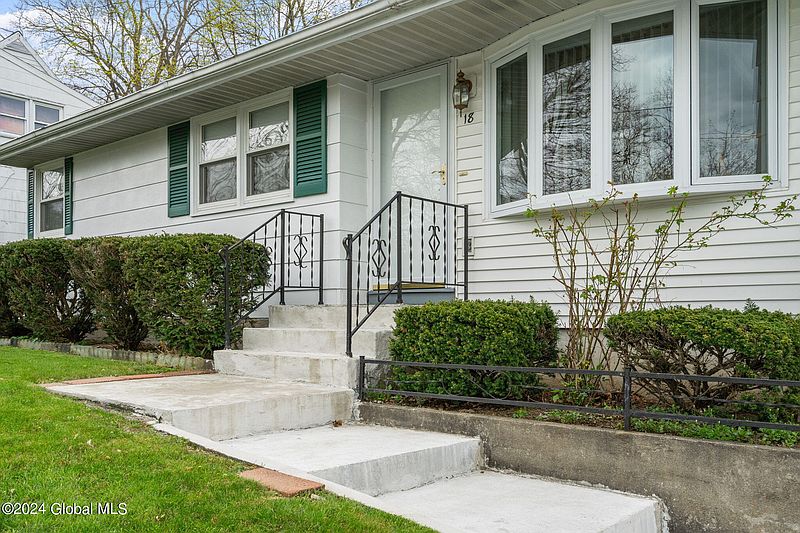 2nd image of 18 Ahern Avenue