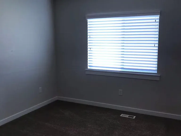 7834 N Red River Dr — Photo 12
