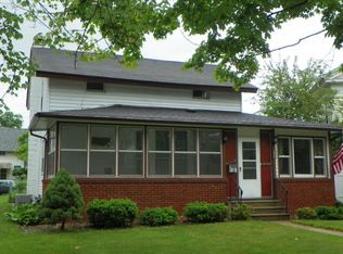 302 E Bennett St, Three Rivers, MI 49093