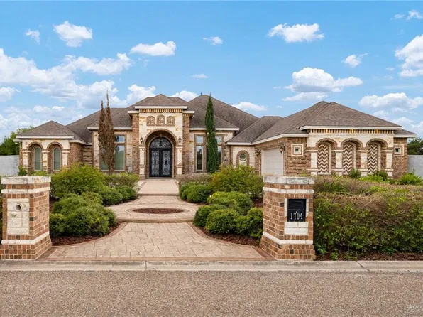 1704 Opal St, Penitas, TX 78576