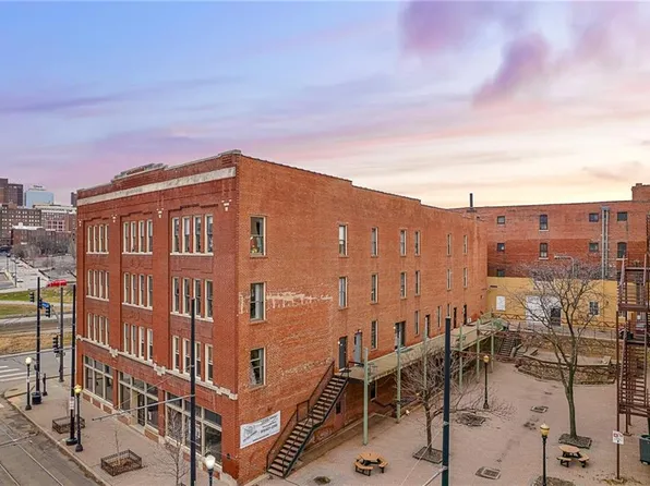 510 Delaware St APT 401, Kansas City, MO 64105