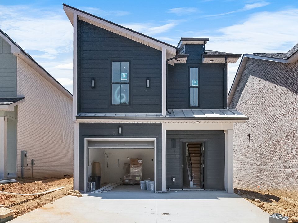 1st image of 6 Holland Park W Lot 6