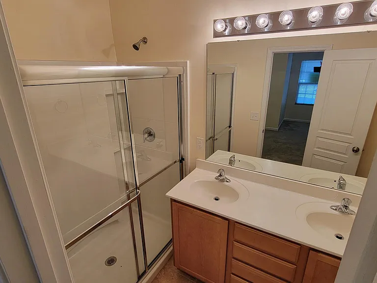 6824 Creft Cir — Photo 11